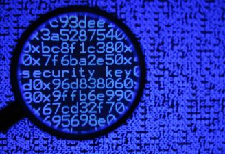 Imagem que ilustra como funciona uma criptografia.