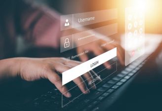 Imagem que mostra como funciona um monitoramento de ameaças online.