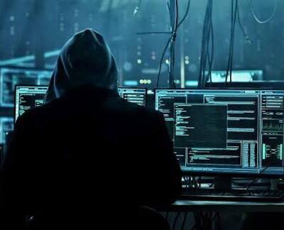 Imagem que ilustra um hacker fazendo sql injection